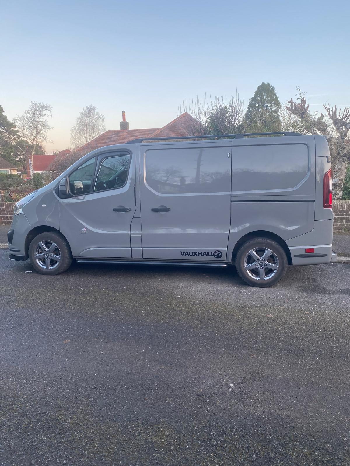 Van photo 4